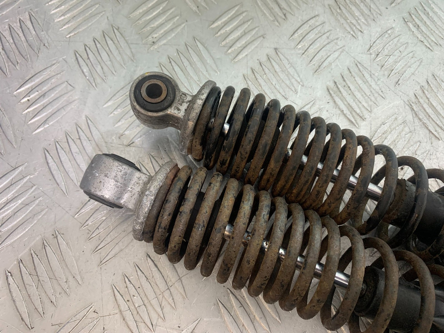 PIAGGIO MP3 250 ie REAR SHOCKS YEAR 2007 (CMB1307)