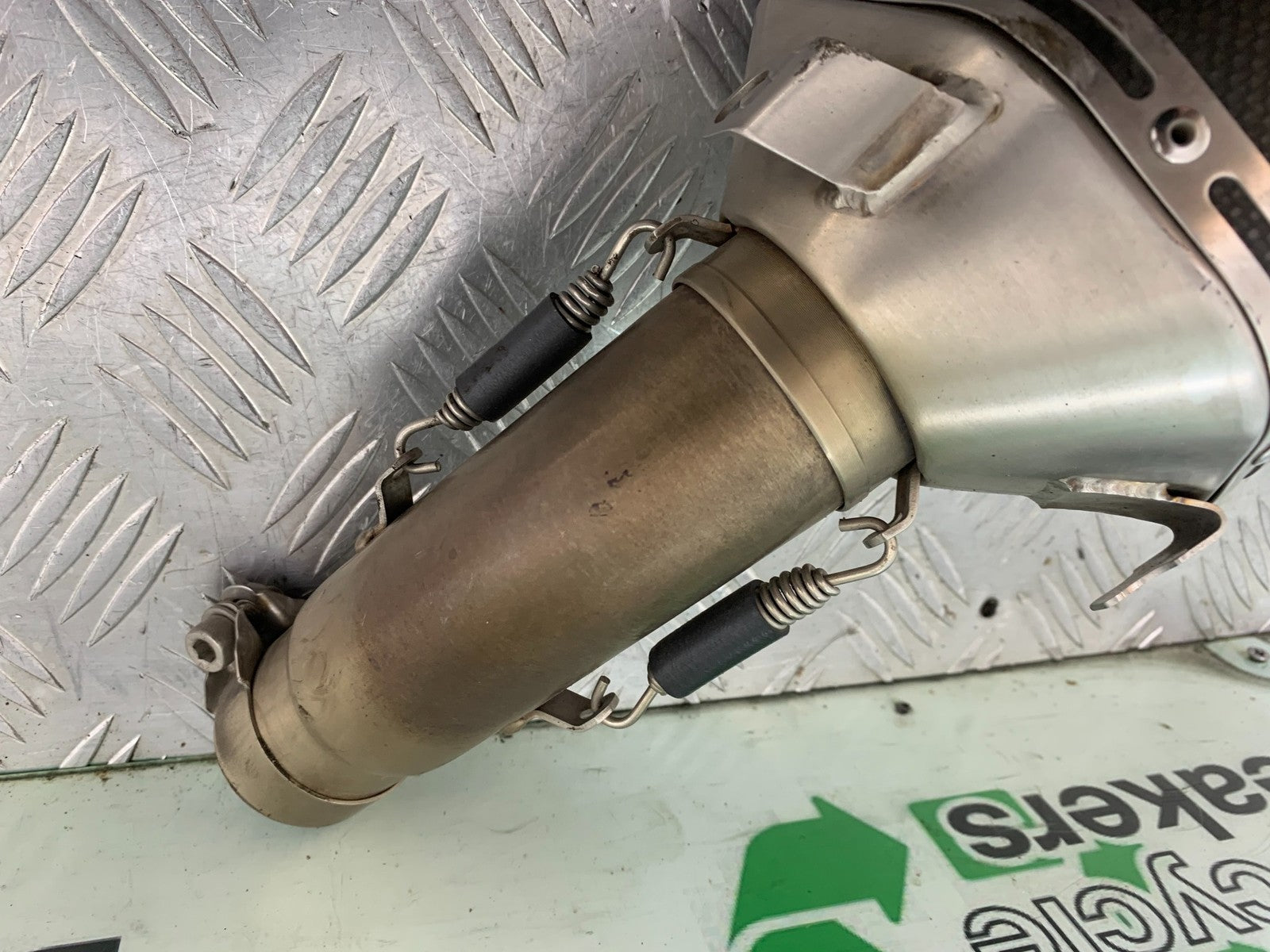 SUZUKI GSXR600 GSXR750 GSXR 600 750 REMUS CAN SILENCER EXHAUST YEAR 2011-2016