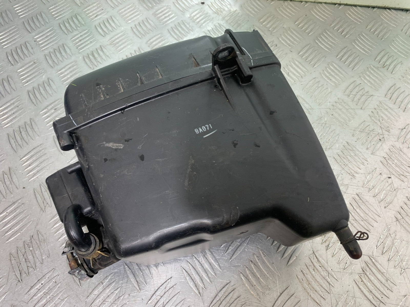 YAMAHA YZF-R125 YZF 125 AIRBOX YEAR 2019-2022 (CMB1263)