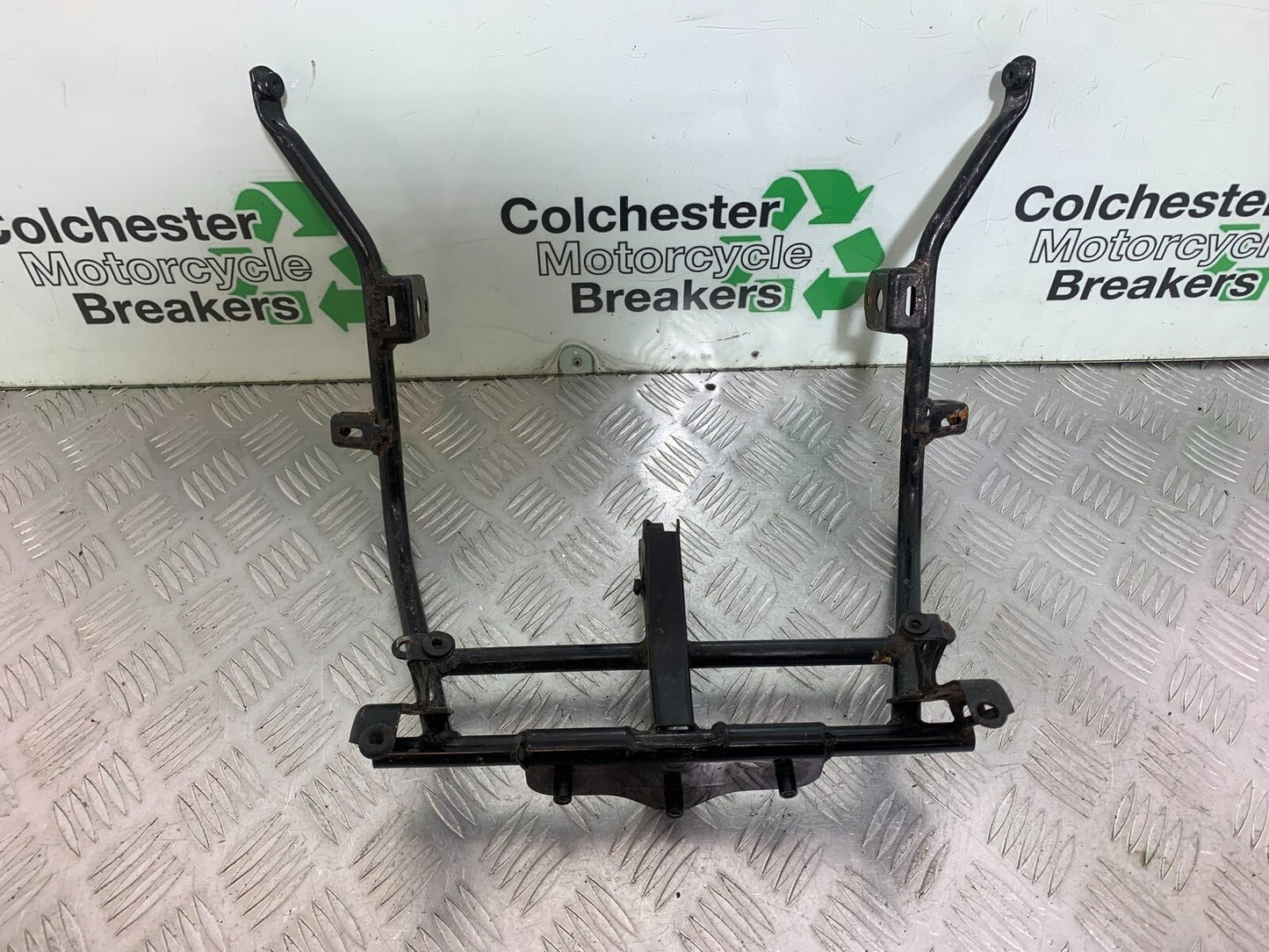 KAWASAKI Z750 Z 750 FAIRING BRACKET YEAR 2004-2006  (CMB1104)