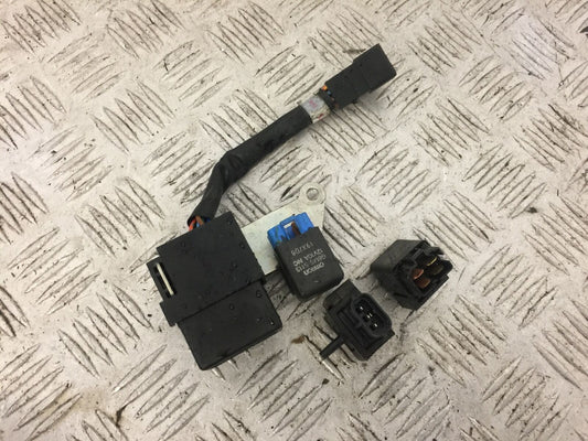 SUZUKI GSXR600 GSXR 600 K8 RELAYS   2008-09  (STOCK 686)