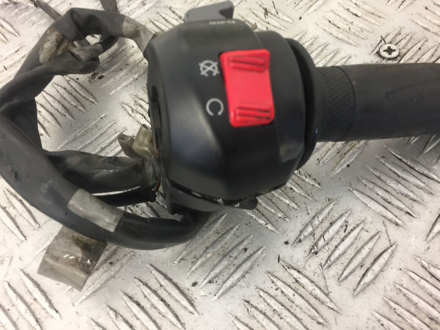 YAMAHA MT 125 MT125 RIGHT SWITCH GEAR  2014-2019 ABS (STOCK 544)