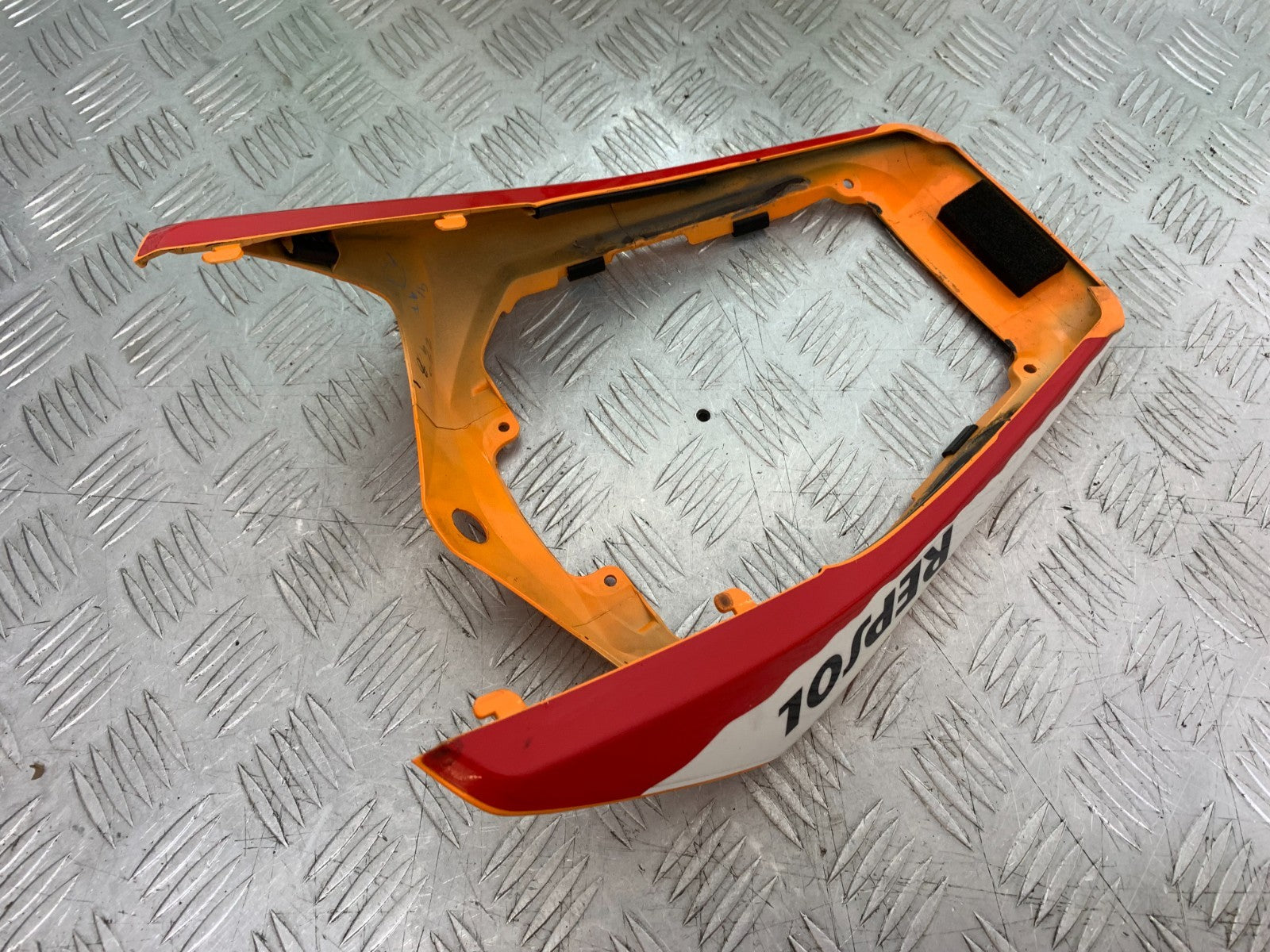 HONDA CBR1000 RR TAIL PIECE  YEAR  2008-2011(CMB1330)
