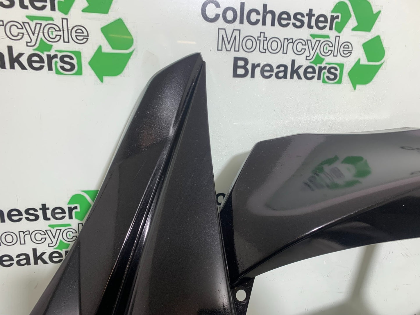 KAWASAKI Z1000 SX LEFT FAIRING PANEL    YEAR 2014-16 (CMB1264)