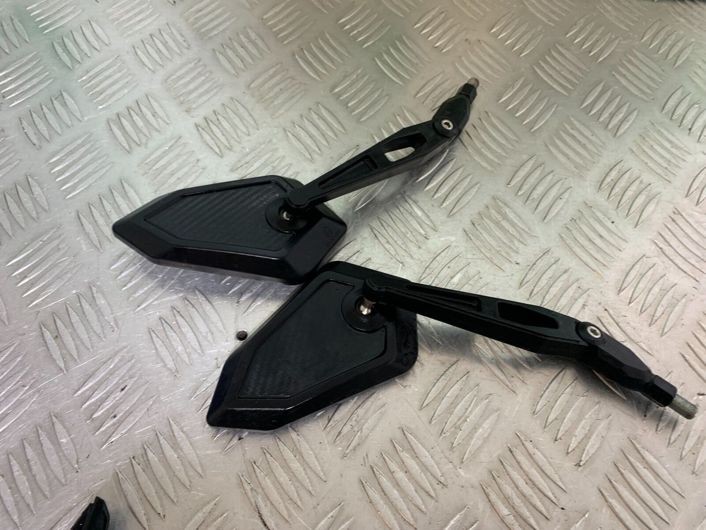 APRILIA SL750 SL 750 SHIVER MIRRORS   YEAR 2012 (CMB1074)