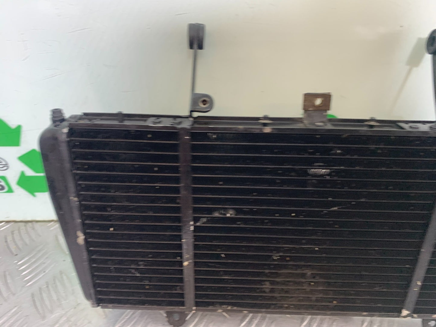 TRIUMPH 1050 SPRINT ST RADIATOR  2003-2011 (CMB1285)