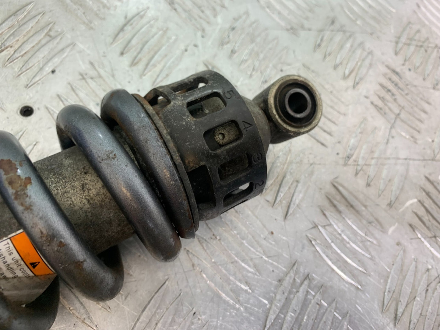 SUZUKI GSF1200 GSF 1200 BANDIT REAR SHOCK  YEAR 2001-2004 (CMB1188)