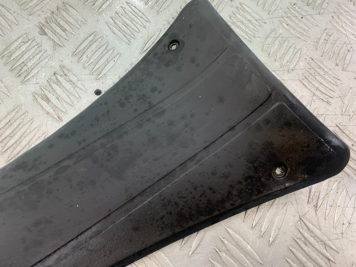 PIAGGIO VESPA GTS 125 INFILL PANEL  YEAR 2009-14 (CMB1261)