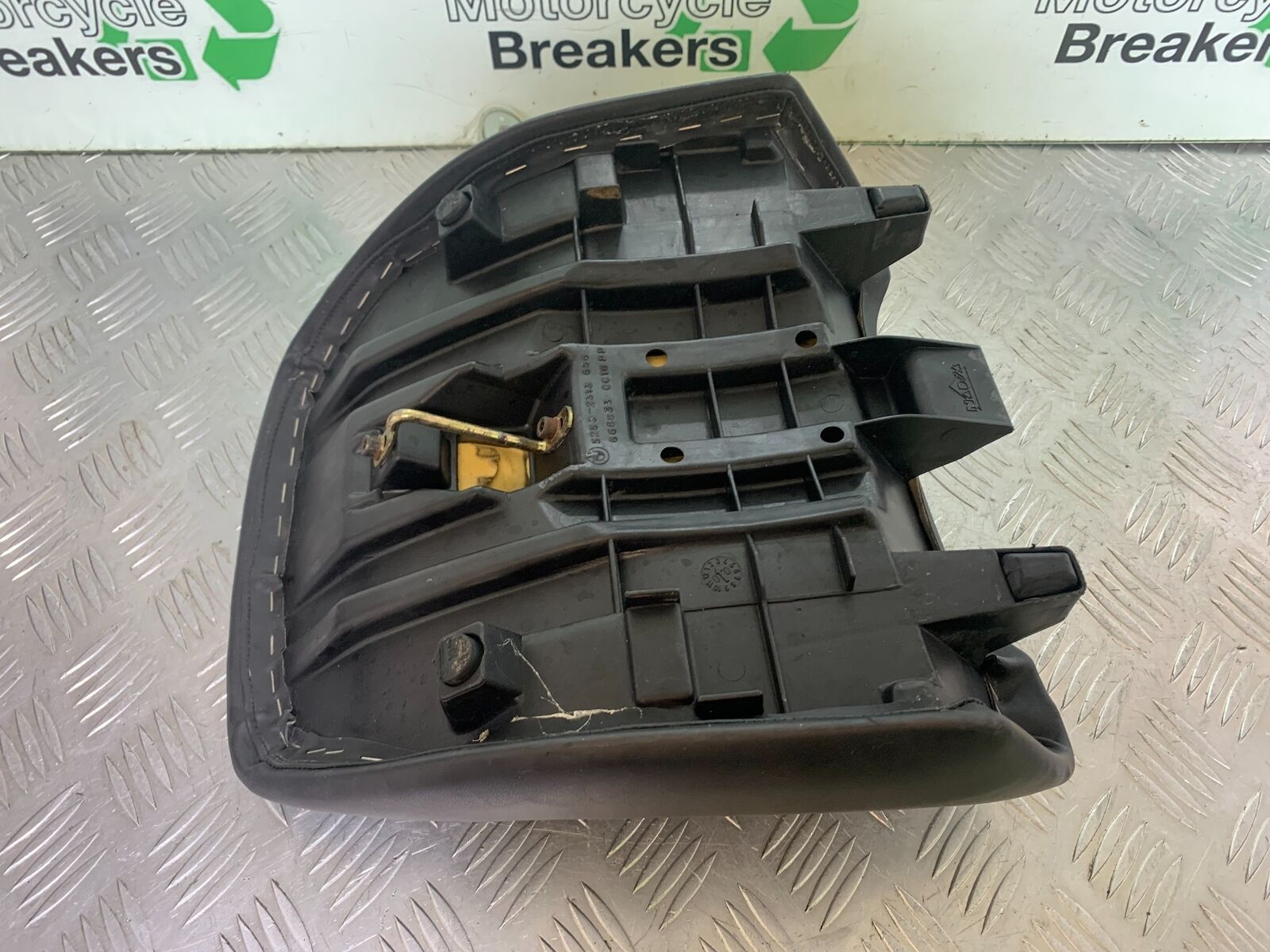 BMW R1100 RT R 1100 RT REAR SEAT   YEAR 1996-2001 (CMB1095)