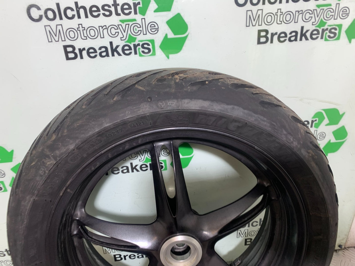 TRIUMPH 1050 SPRINT GT REAR WHEEL (GOOD TYRE)  YEAR 2010-2016 (CMB1250)