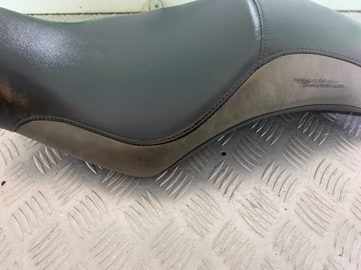 HARLEY DAVIDSON XL883 N IROD SEAT   YEAR 2020  (CMB1116)