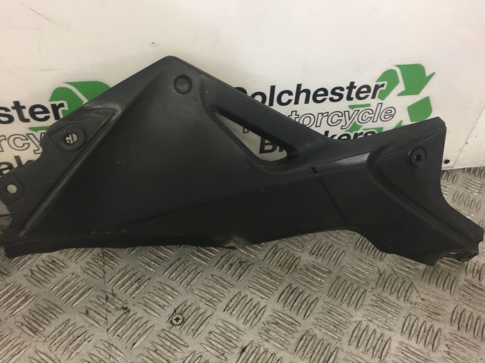 HONDA CBR125 CBR 125 LEFT & RIGHT SIDE INFILLS  YEAR 2011-2017 (STOCK 347)