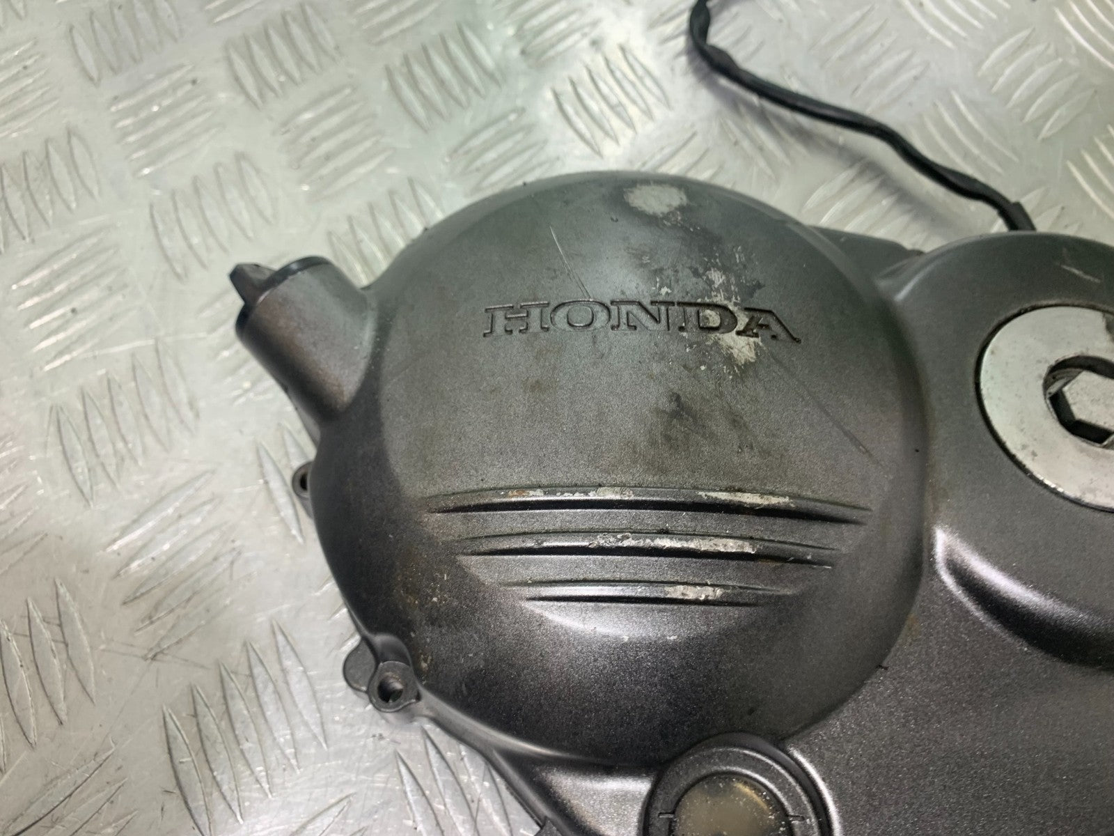 HONDA VFR800 PRE V-TEC CLUTCH COVER  YEAR 1998-2001