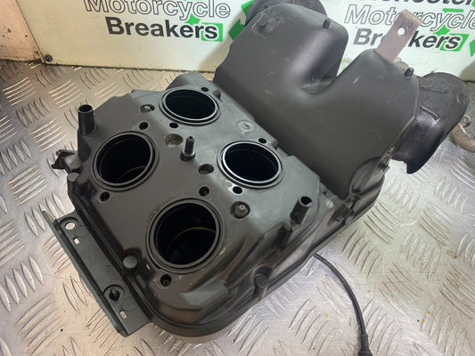 APRILIA RSV4 FACTORY AIRBOX  YEAR 2009-2012 (CMB1224)