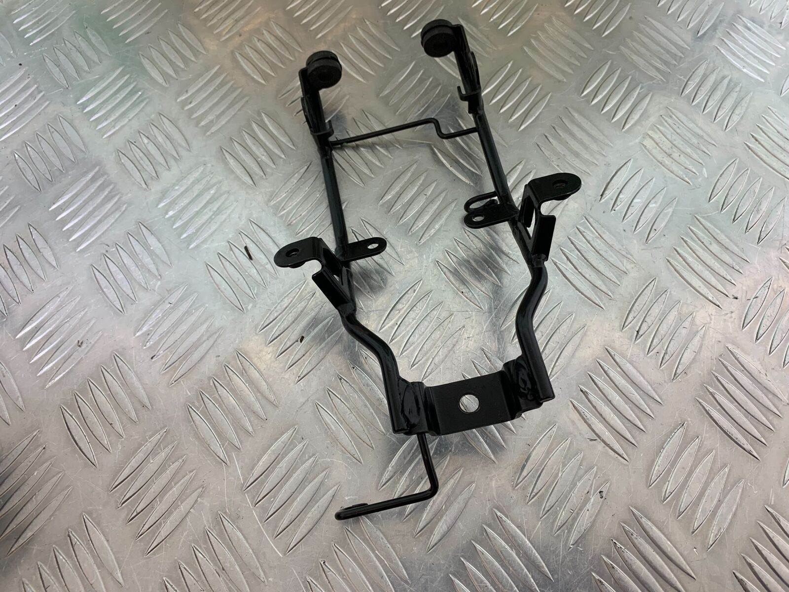 YAMAHA MT 125 MT125 HEADLIGHT BRACKET YEAR 2021-2024 ABS (CMB1010)