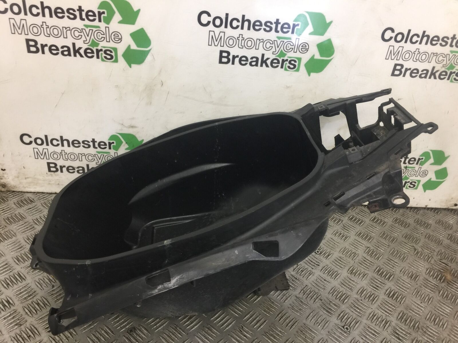 YAMAHA NMAX125 NMAX 125 SEAT BUCKET YEAR 2017 (STOCK 598)