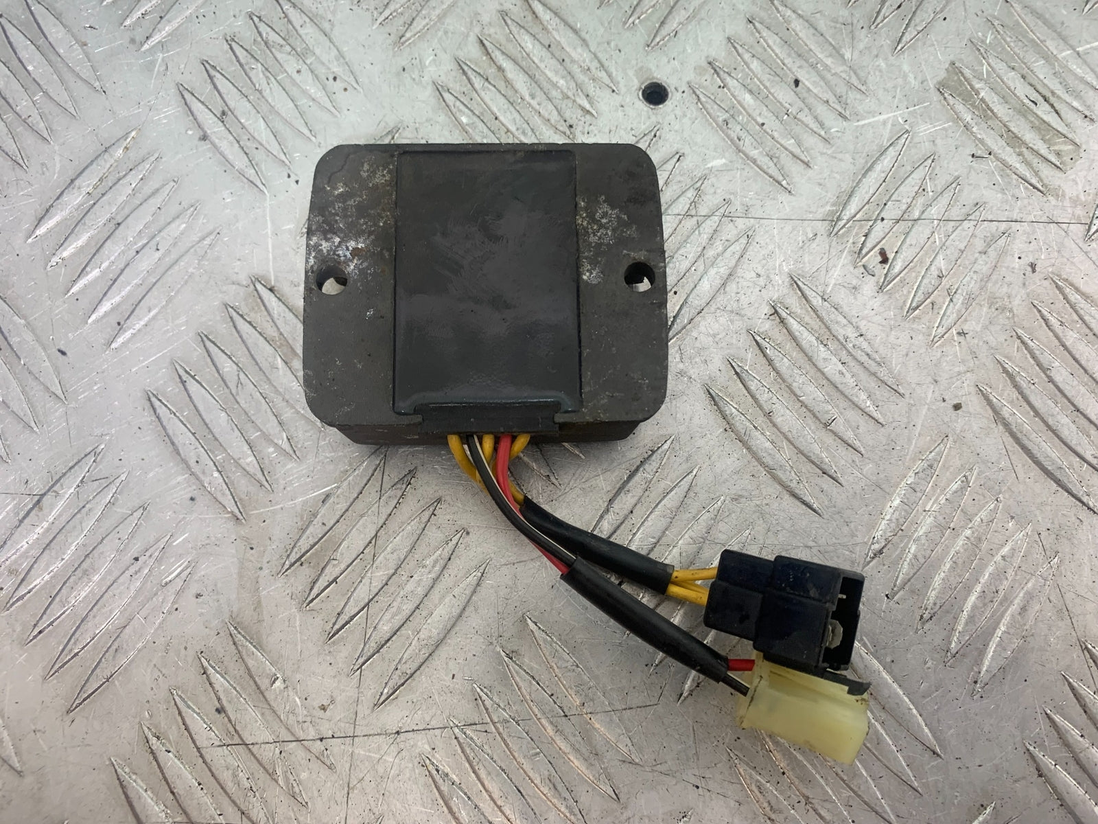 SUZUKI SV650 SV 650 mk1 REGULATOR  YEAR 1999-2002 (CMB1160)