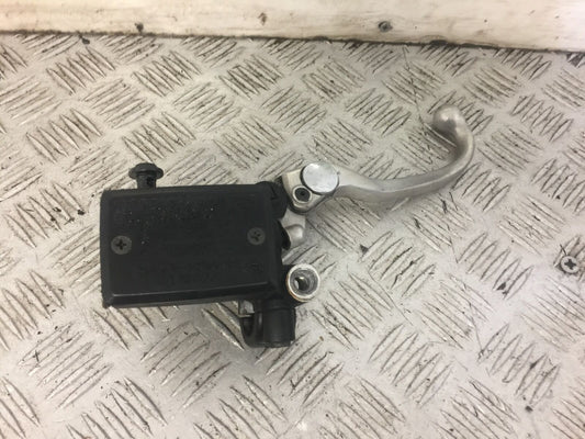 YAMAHA MT09 MT-09 TRACER FRONT BRAKE MASTER CYLINDER YEAR 2017 (STOCK 663)