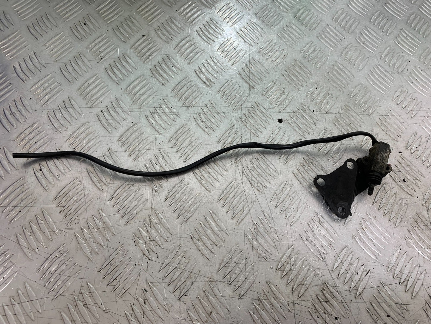 TRIUMPH 955i DAYTONA SIDE STAND SWITCH YEAR 2002-2006 (CMB1229)