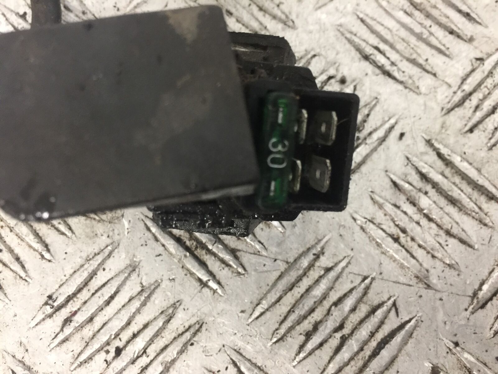 KAWASAKI ZX9R ZX9 E1 STARTER SOLENOID  YEAR 2000 (STOCK 795)