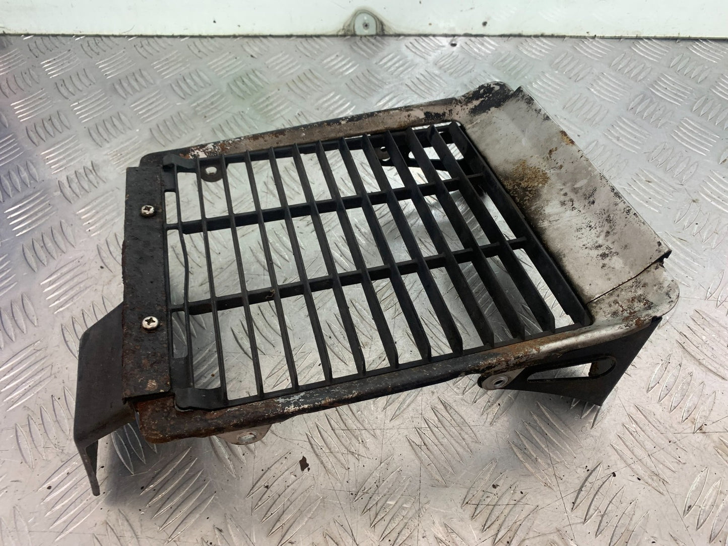 HONDA GL500 GL 500 SILVERWING RADIATOR GRILL  YEAR 1981-82 (CMB1168)