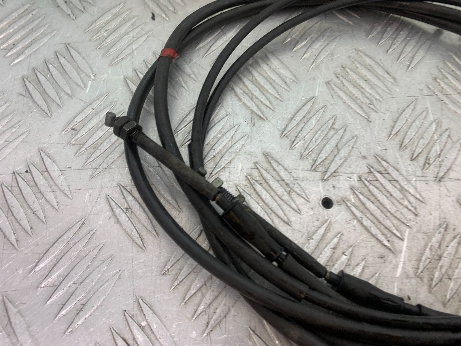 PIAGGIO VESPA GTS 125 THROTTLE CABLES   YEAR 2009-2014  (CMB1261)