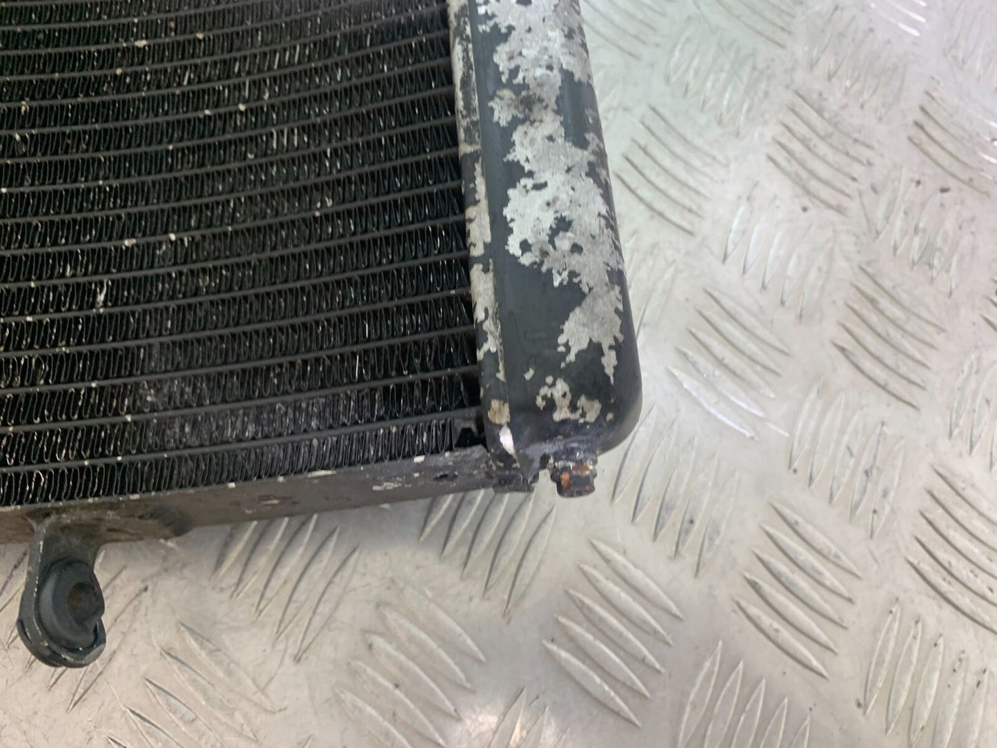 KTM 990 SUPERMOTO T RADIATOR   YEAR 2010-2011  (CMB1127)