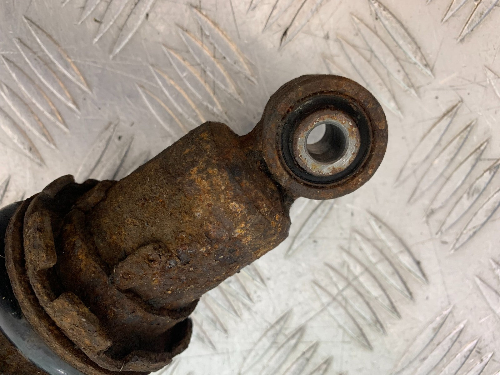 ROYAL ENFIELD HIMALAYAN 411 REAR SHOCK  YEAR 2018-2023 (CMB1279)