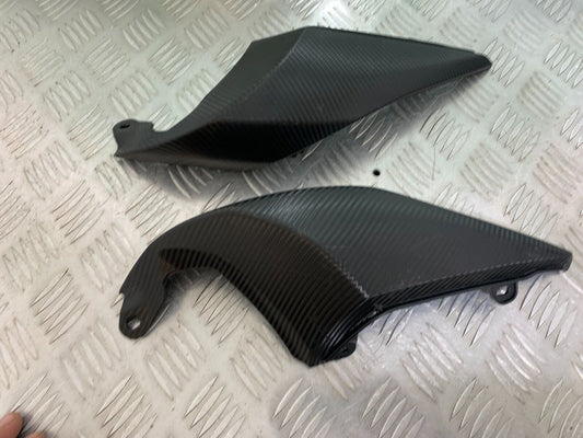 TRIUMPH 1050 SPEED TRIPLE RS LEFT & RIGHT SEAT PANELS  YEAR 2018-2020 (CMB1029)