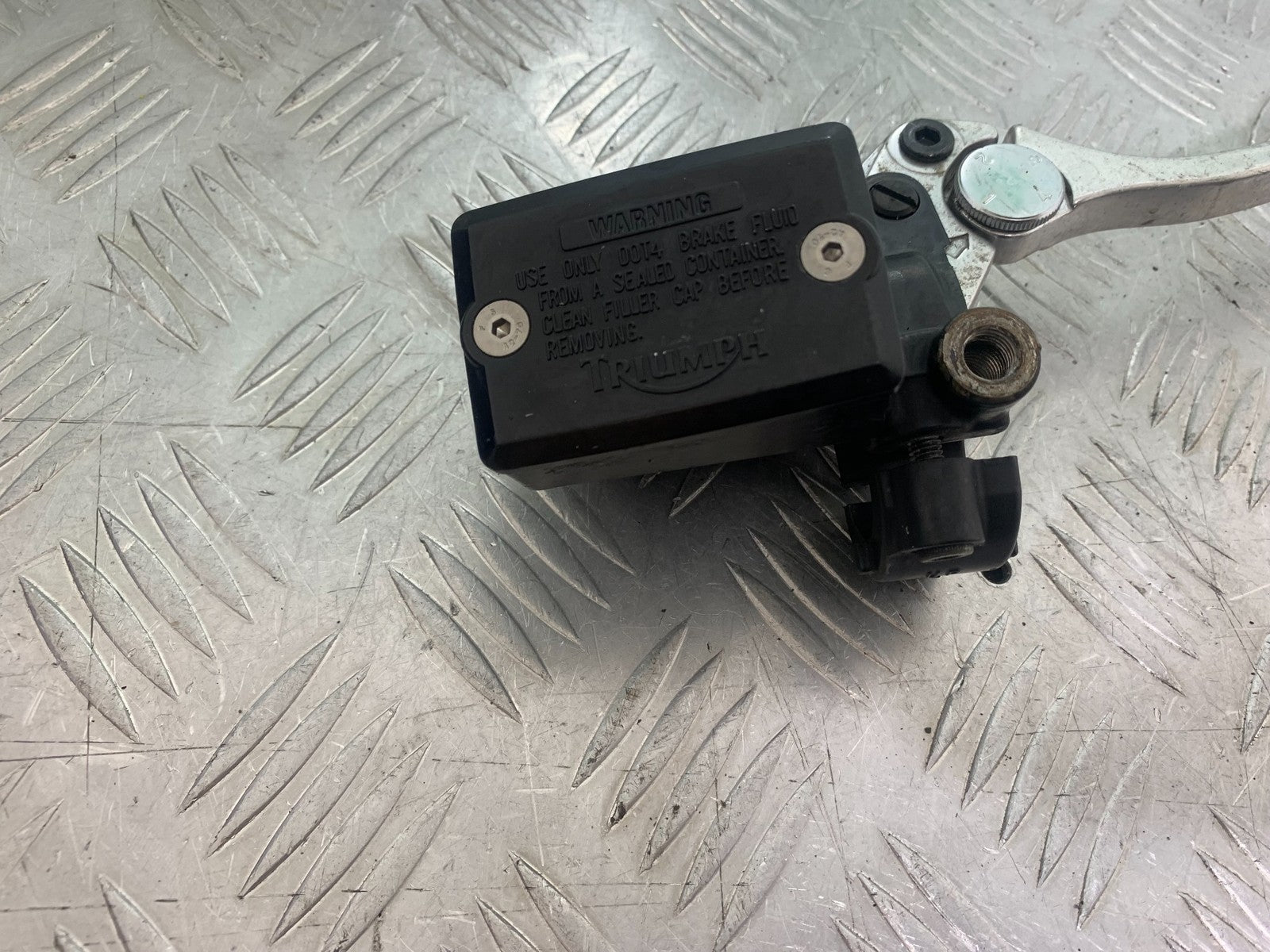 TRIUMPH 675 STREET TRIPLE FRONT BRAKE MASTER CYLINDER  2013-2016 (CMB1186)