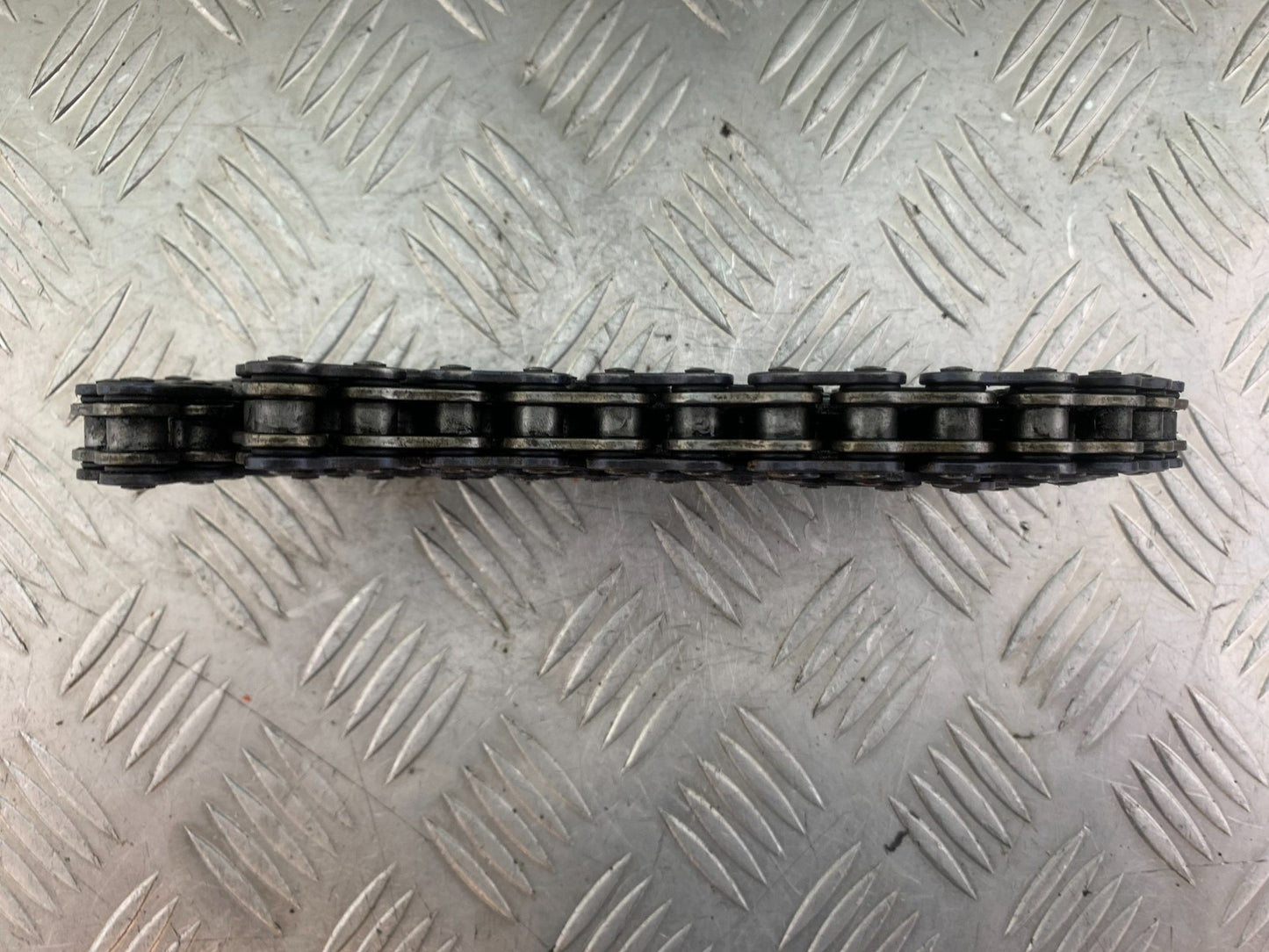KTM 690 DUKE R LC4 CHAIN YEAR 2012-2015  (CMB1180)