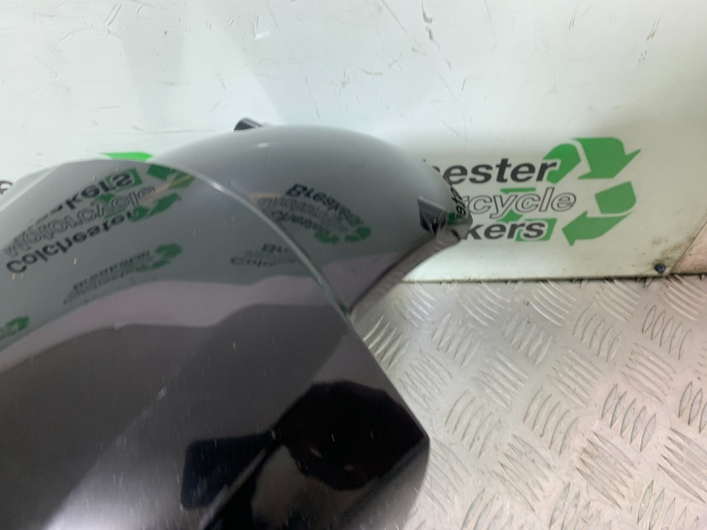 KAWASAKI ZX10R ZX10 R FRONT MUDGUARD   2008-2010 (CMB1301)