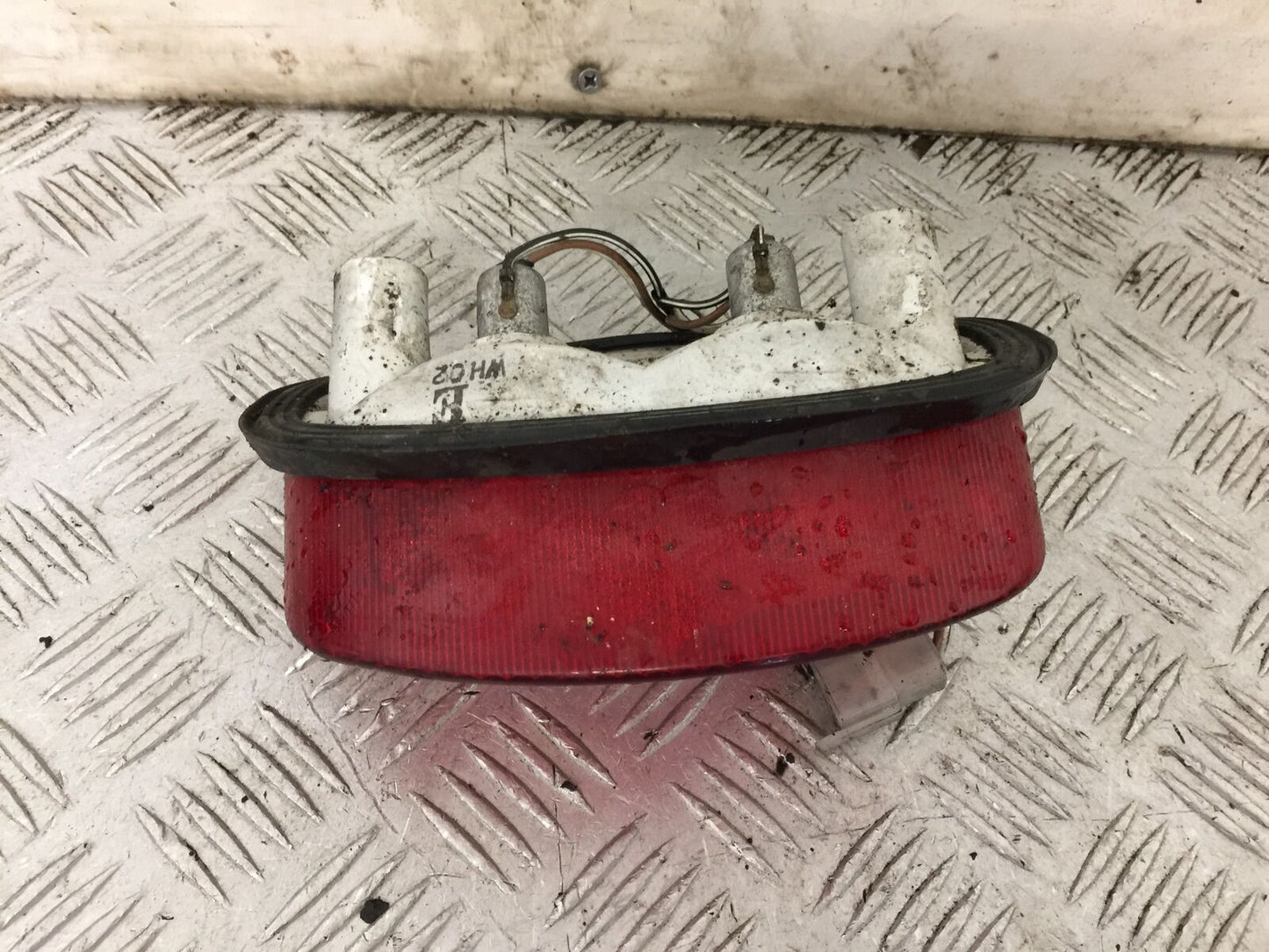 SUZUKI GS500 GS 500 REAR LIGHT YEAR 2004-09 (STOCK 882)