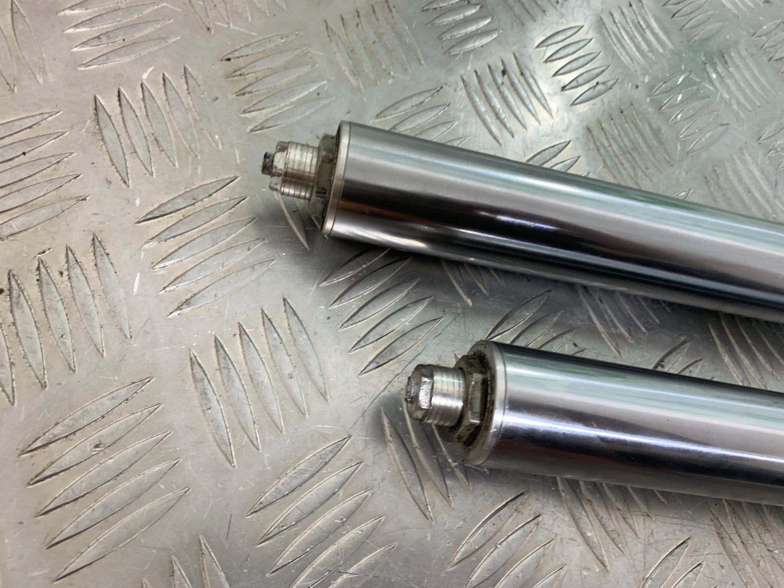 KAWASAKI ZZR1100 D FORKS  YEAR 1993-2001 (CMB1189)