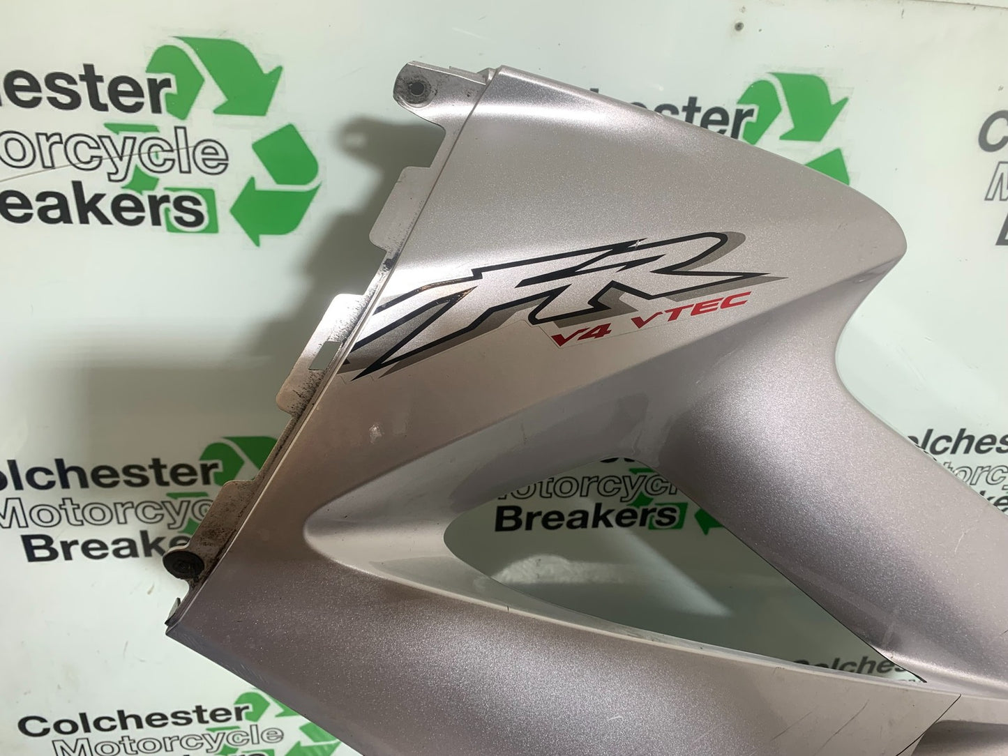 HONDA VFR800 VFR 800 V-TEC LEFT FAIRING PANEL  YEAR 2002 -09 (CMB1296)