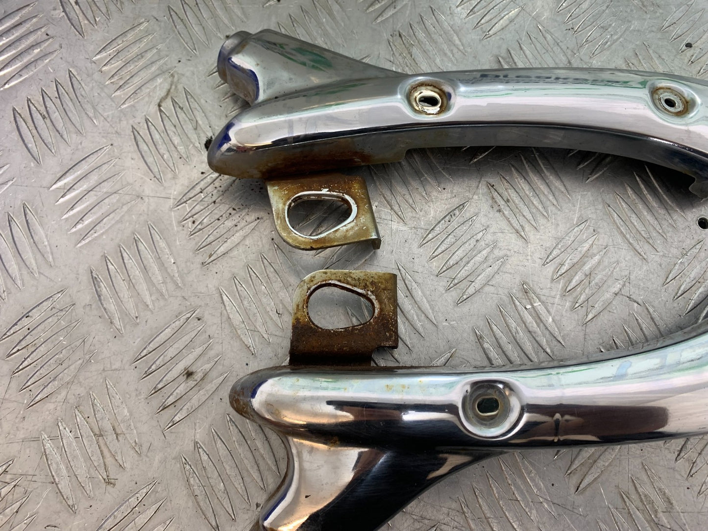 YAMAHA YBR125 CUSTOM CHROME FRAME COVERS  YEAR 2008-2016 (CMB1192)
