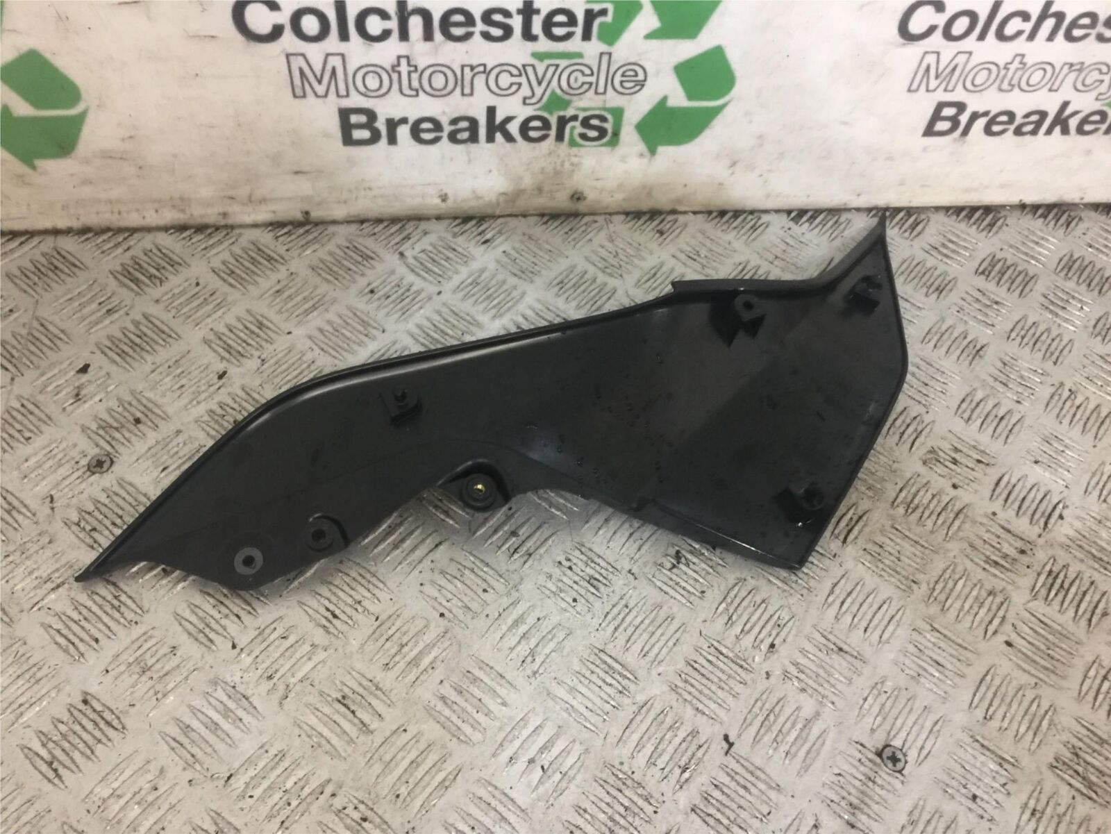 KAWASAKI Z750 Z 750 RIGHT SIDE INFILL   YEAR 2009-2012 (STOCK 810)