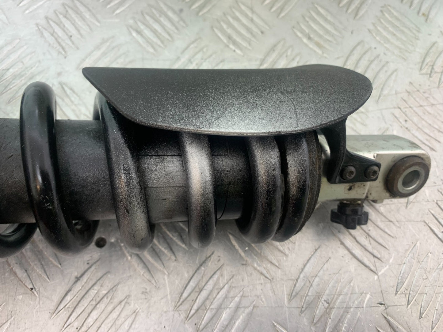 BMW R1200 R 1200 GS REAR SHOCK  YEAR 2013-2016 (CMB1257)