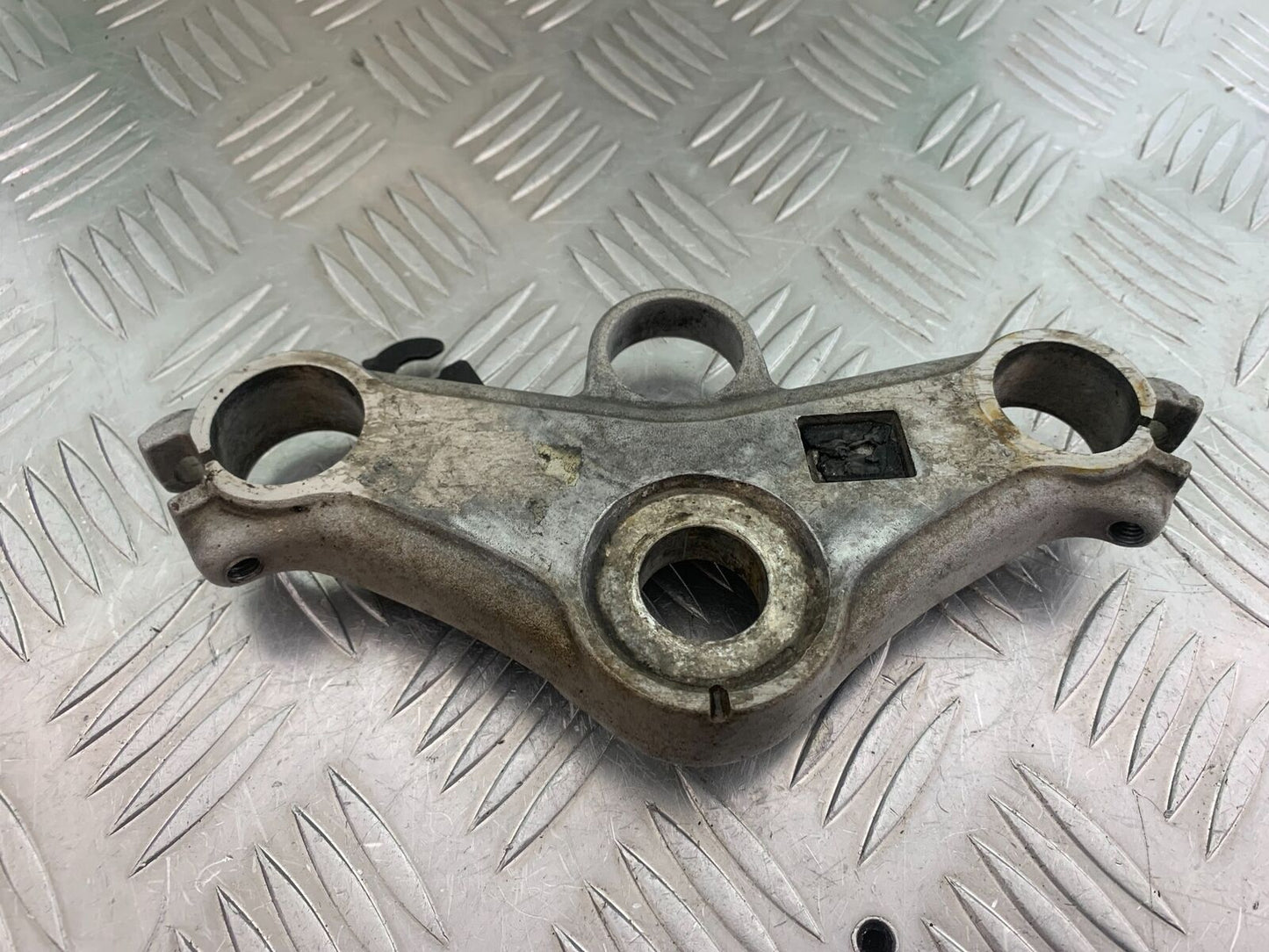 HONDA CBR125 CBR 125 TOP YOKE   YEAR 2004-06  (CMB1040)