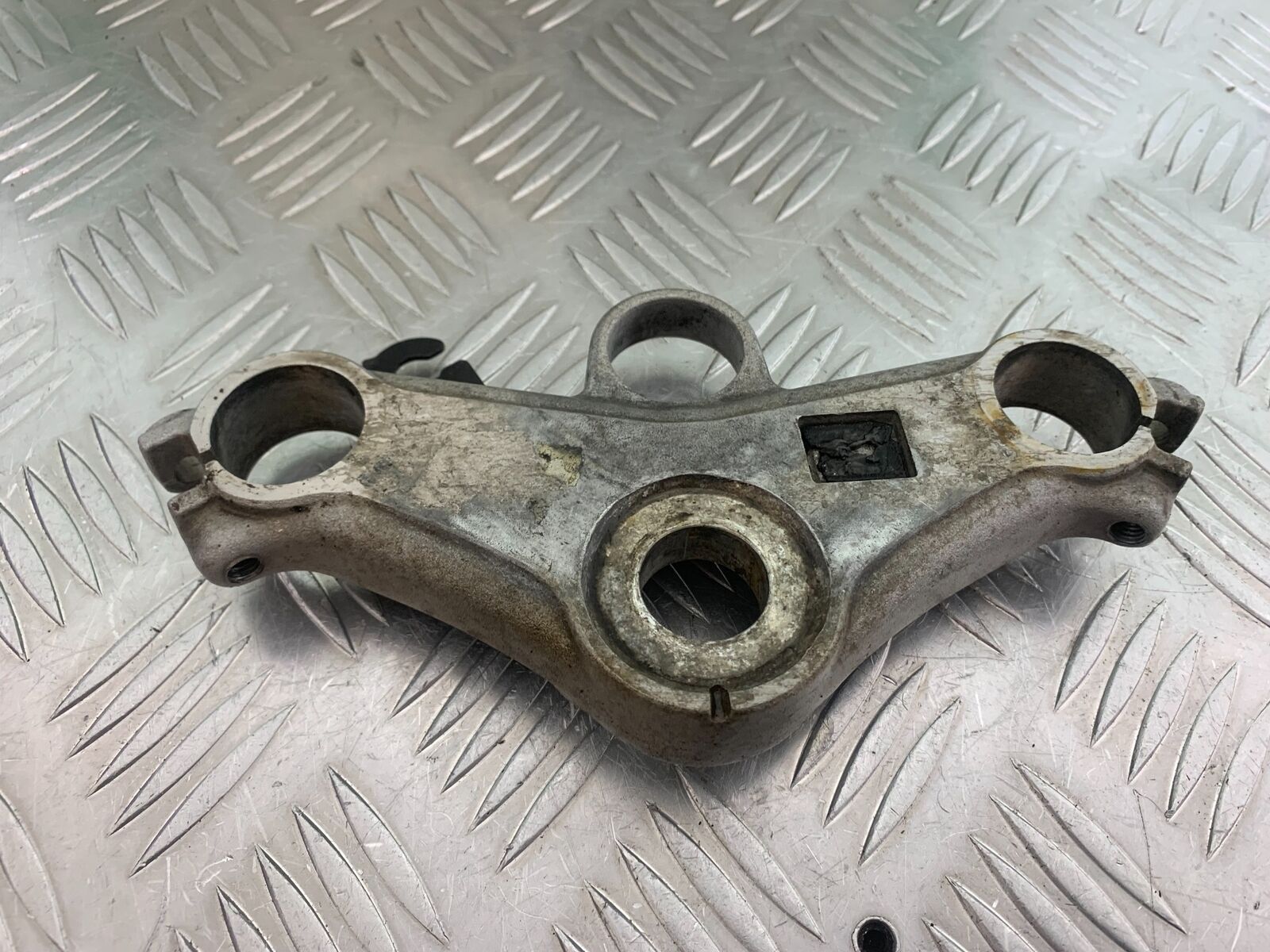 HONDA CBR125 CBR 125 TOP YOKE   YEAR 2004-06  (CMB1040)