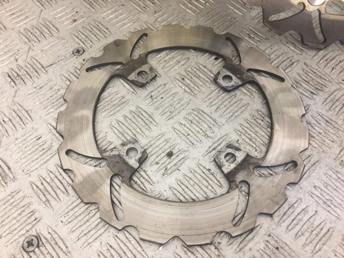 HONDA CB900 CB 900 HORNET FRONT AND REAR DISCS  YEAR 2002-06 (STOCK 633)