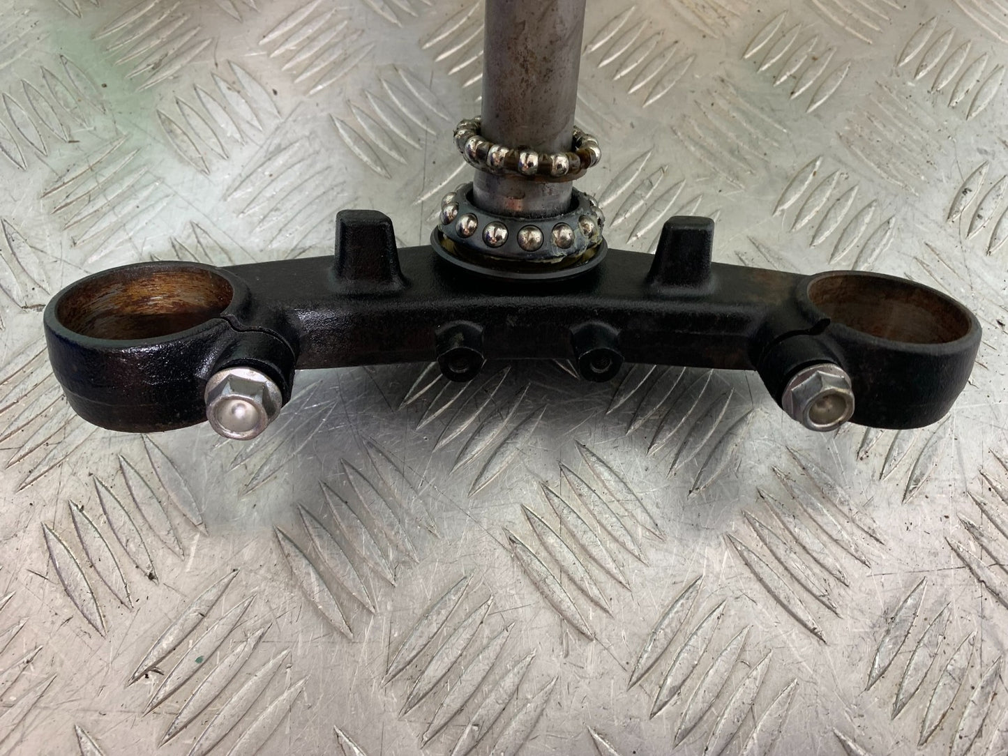 HONDA VFR800 VFR 800 V-TEC BOTTOM YOKE YEAR 2002 -09 (CMB1296)