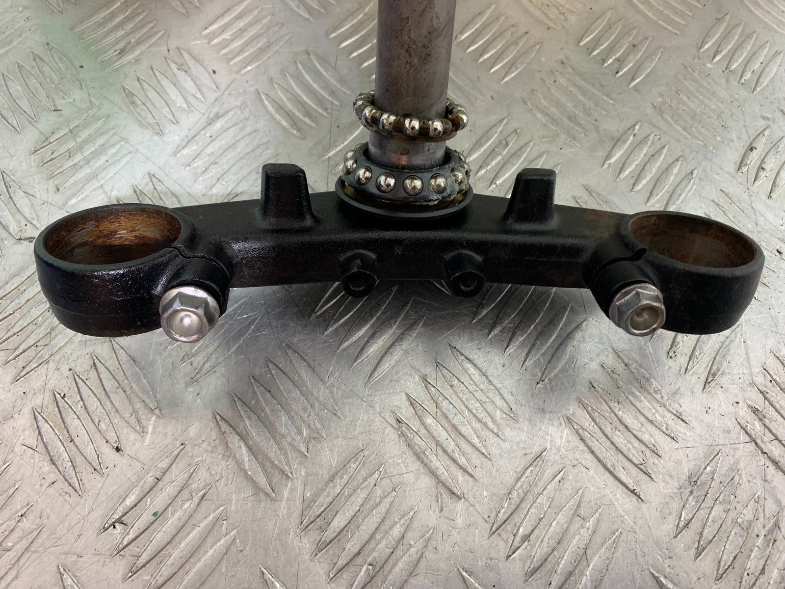 HONDA VFR800 VFR 800 V-TEC BOTTOM YOKE YEAR 2002 -09 (CMB1296)