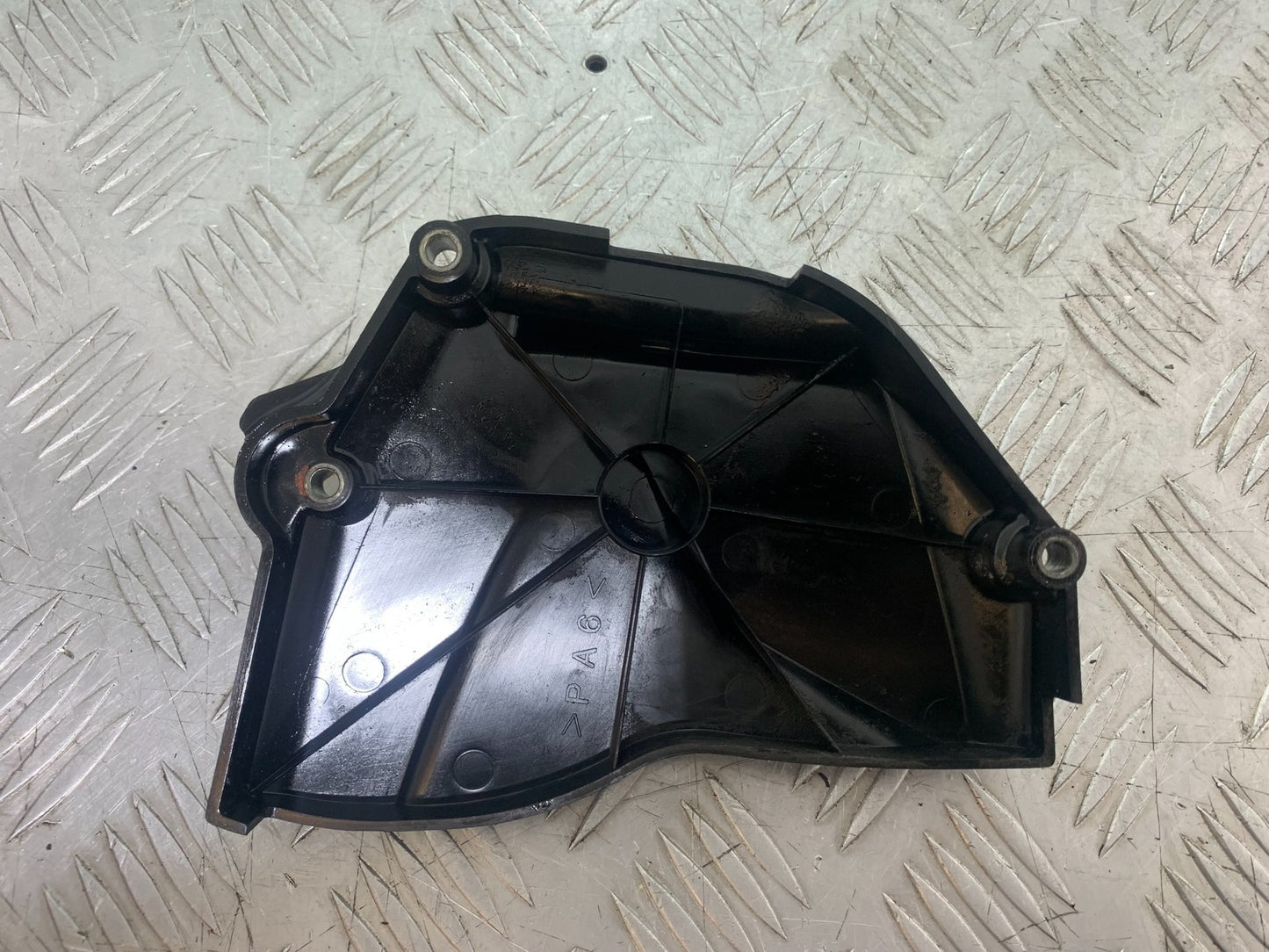 YAMAHA YZF R1 14 B BIG BANG SPROCKET COVER   2009-14 (CMB1175)