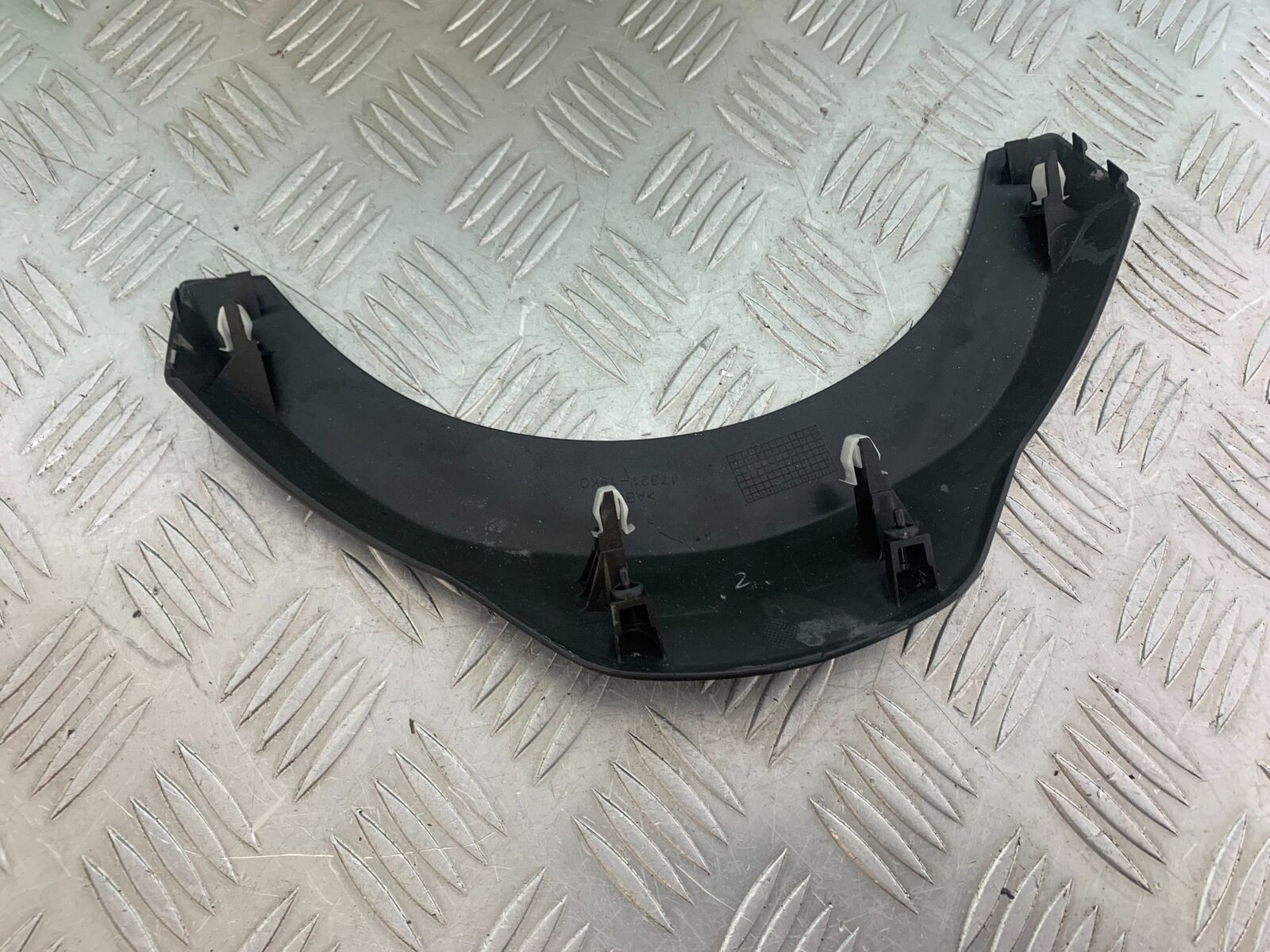 SUZUKI AN400 AN 400 BURGMAN INFILL PANEL YEAR 2017-2024 (CMB1118)