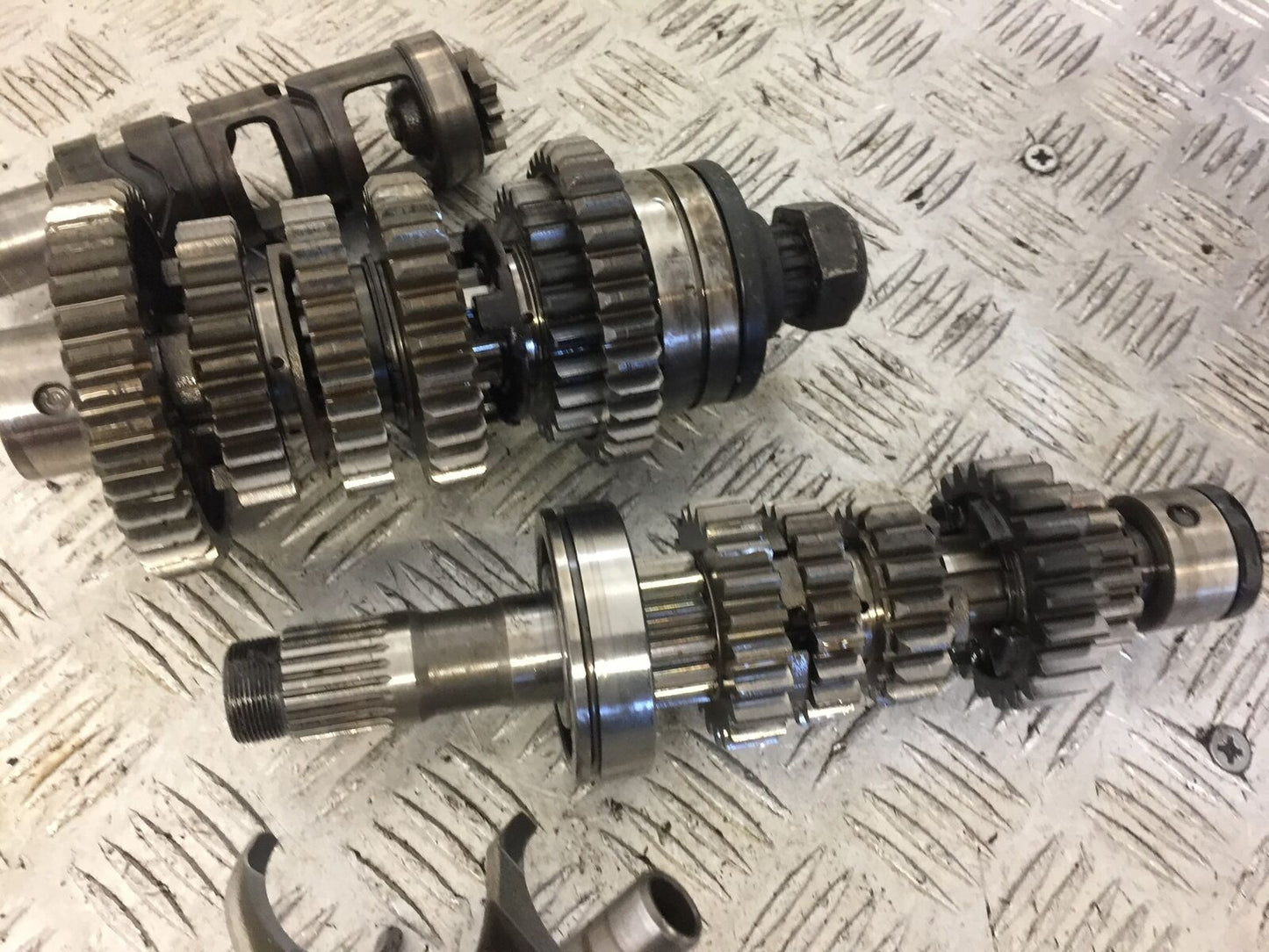 SUZUKI GSF600 GSF 600 GEARBOX  YEAR 1997 (STOCK 687)