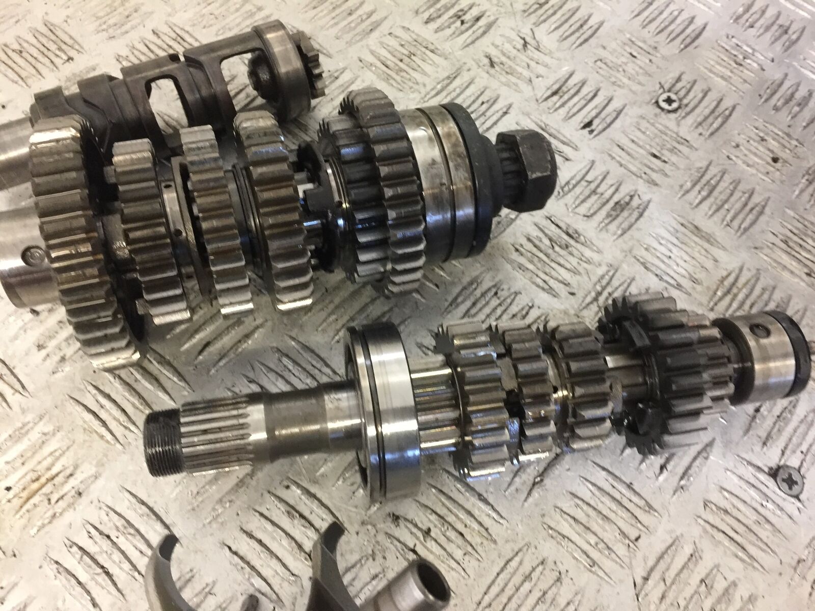 SUZUKI GSF600 GSF 600 GEARBOX  YEAR 1997 (STOCK 687)