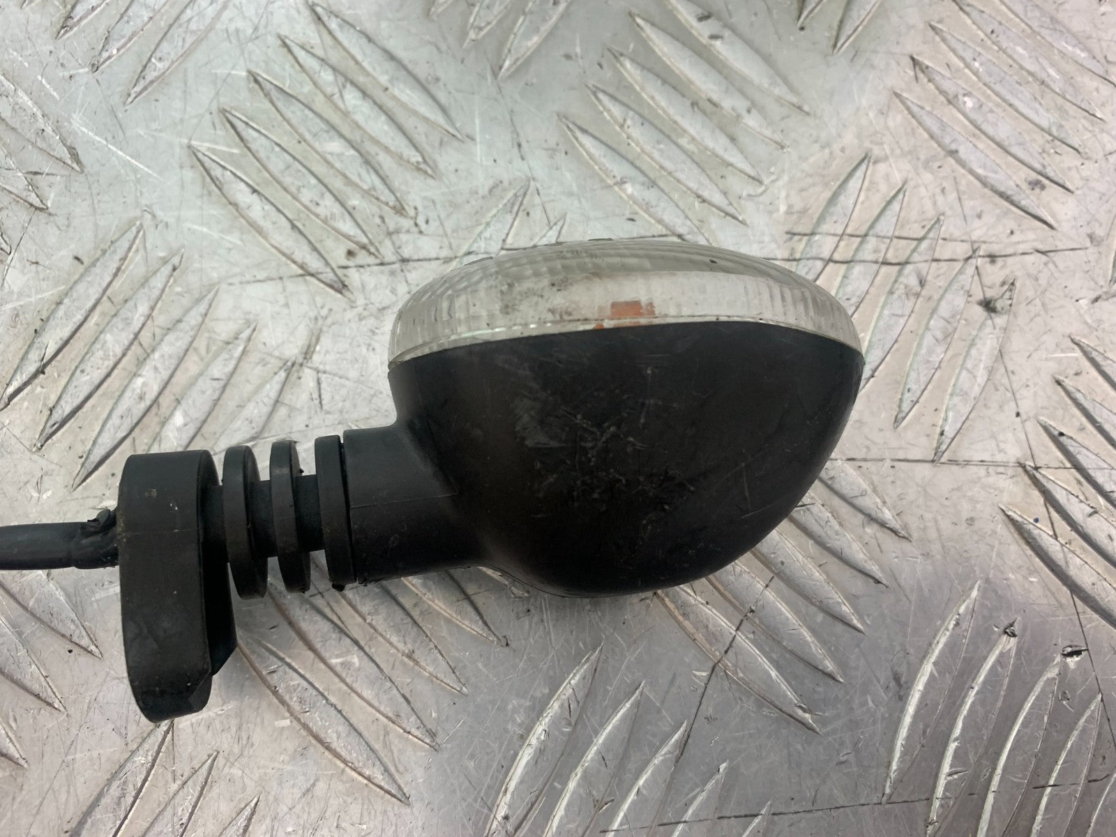 TRIUMPH 1050 SPRINT ST FRONT RIGHT INDICATOR  2004-2007 (CMB1197)