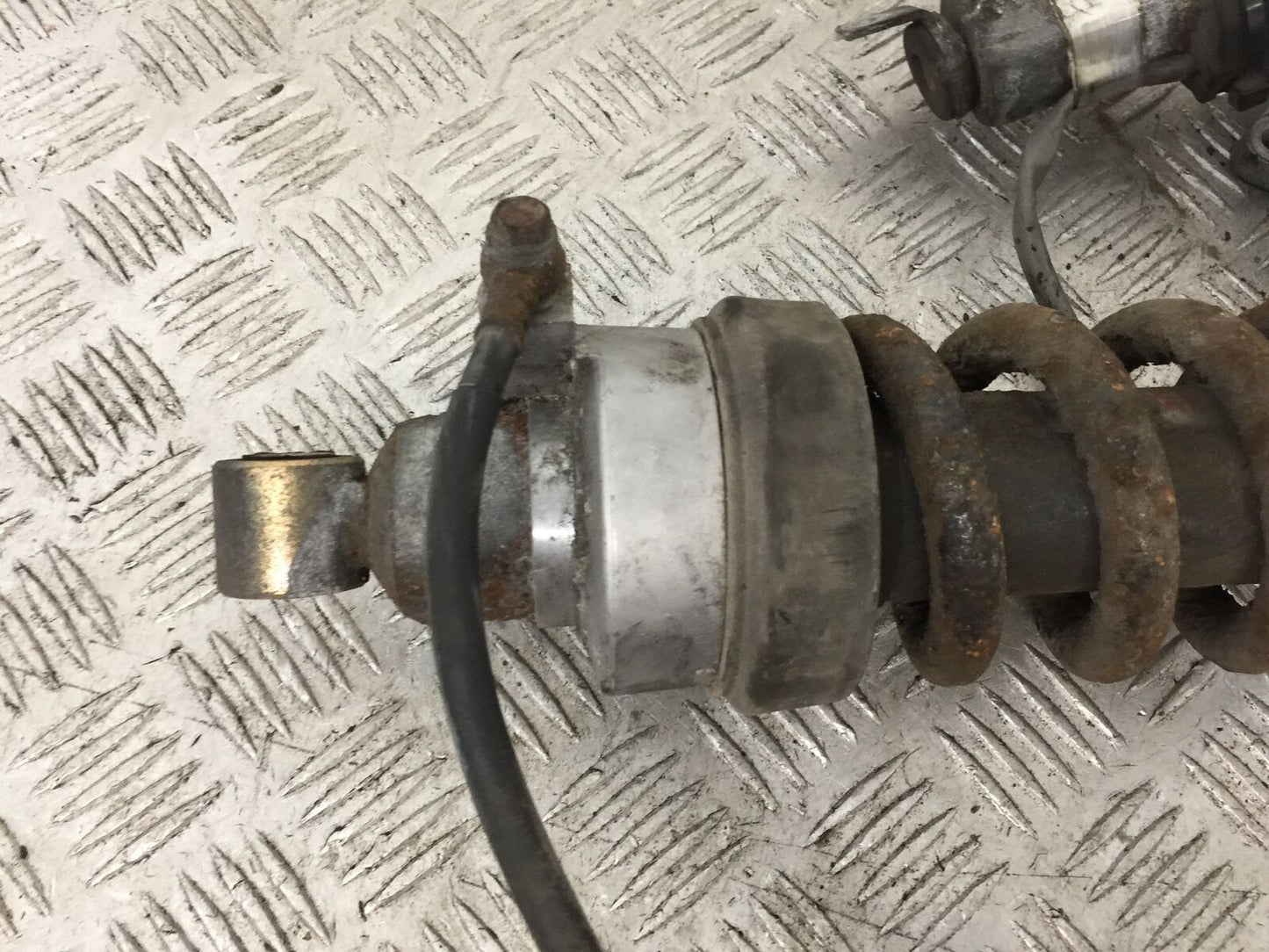 HONDA GL1800 GL 1800 REAR SHOCK   YEAR 2004-10 ABS (STOCK 890)