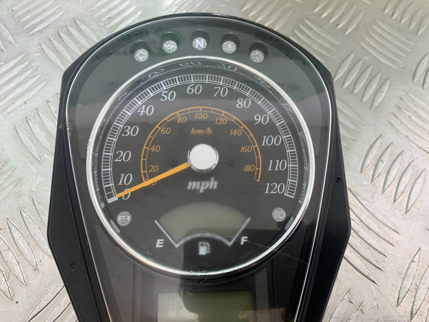 SUZUKI INTRUDER VL800 C800 CLOCKS SPEEDO DASH    YEAR 2012-16 (CMB1039)